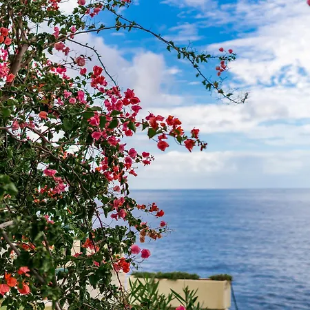 Elegante Con Vista Directa Al Mar شقة