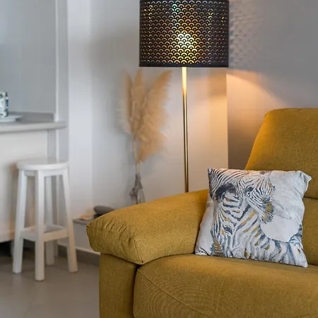 Elegante Con Vista Directa Al Mar