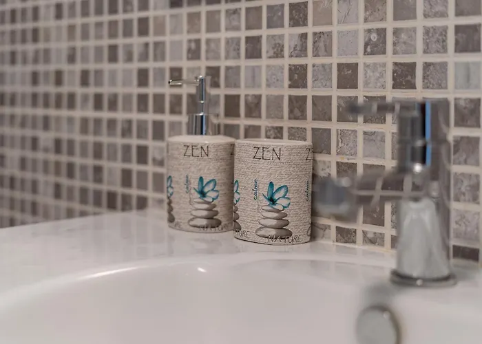 Elegante Con Vista Directa Al Mar *